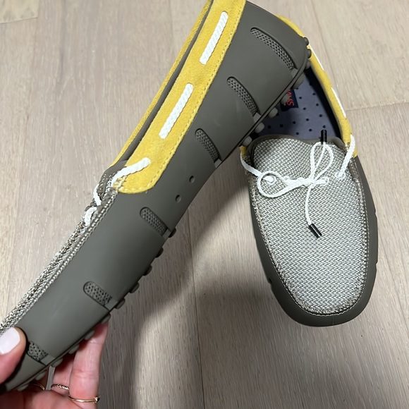 MENS SWIMS 9.5 - Picture 2 of 7